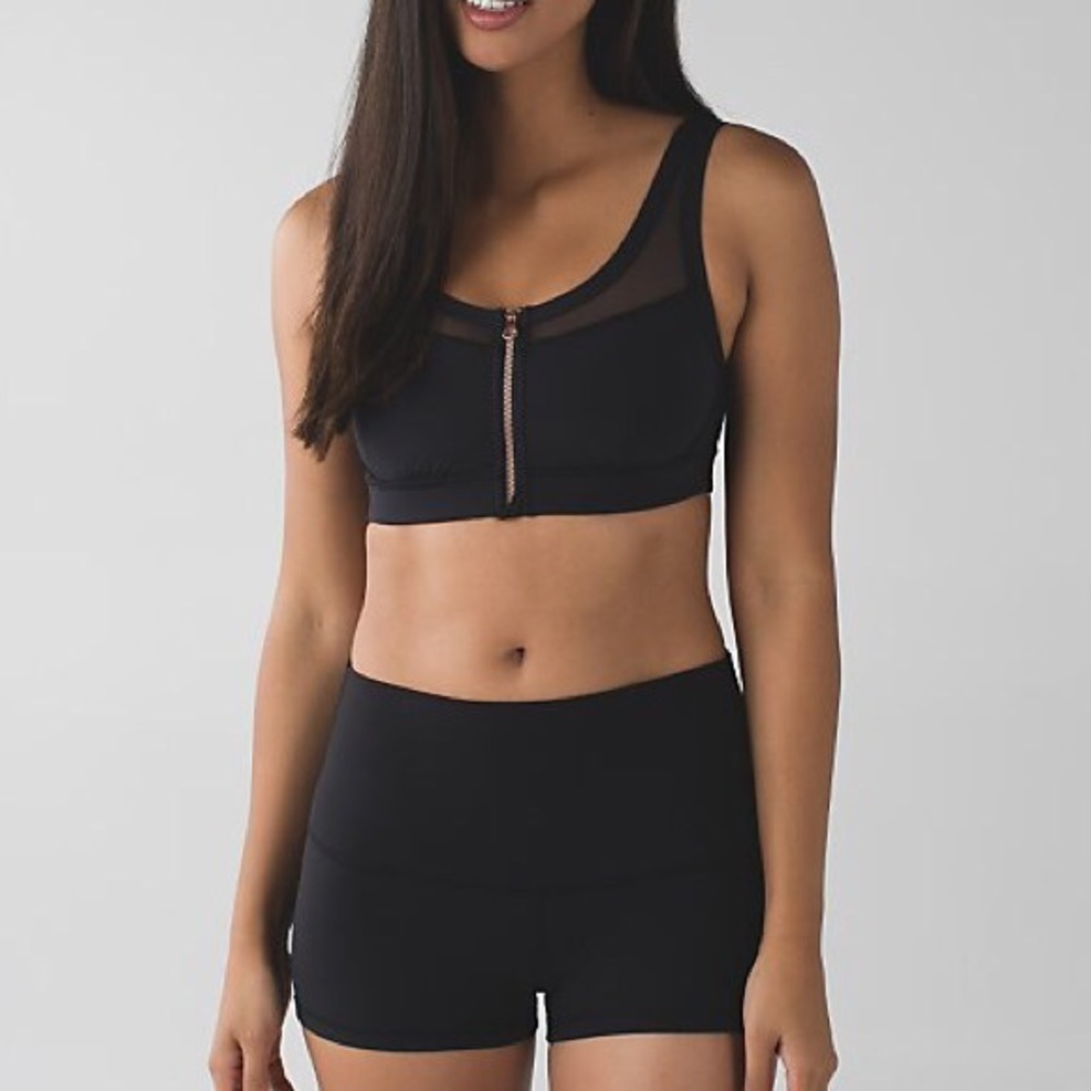 Lululemon Drop It Like It’s Hot Bra
